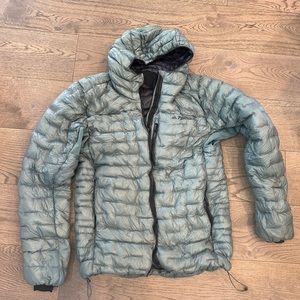 Adidas Xterrex climaheat down jacket MENS size 42/44